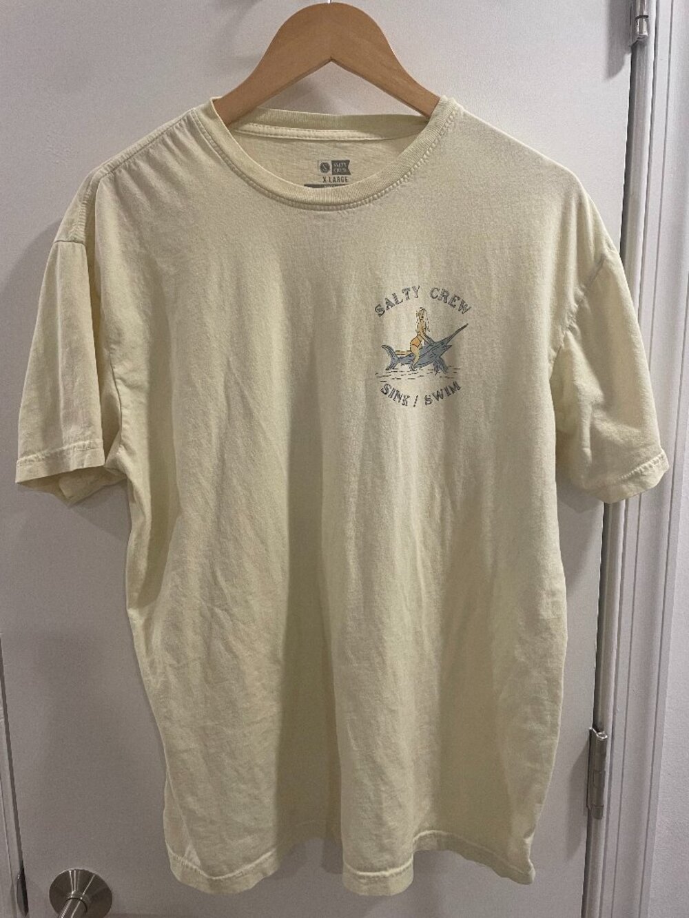 Salty Crew Graphic t-shirt